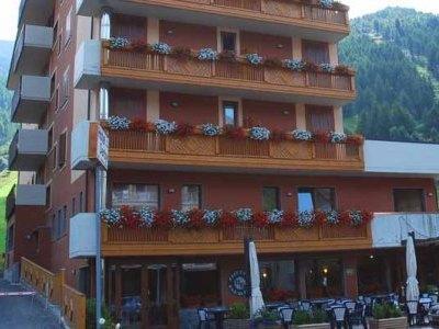 Derby Hotel 3*