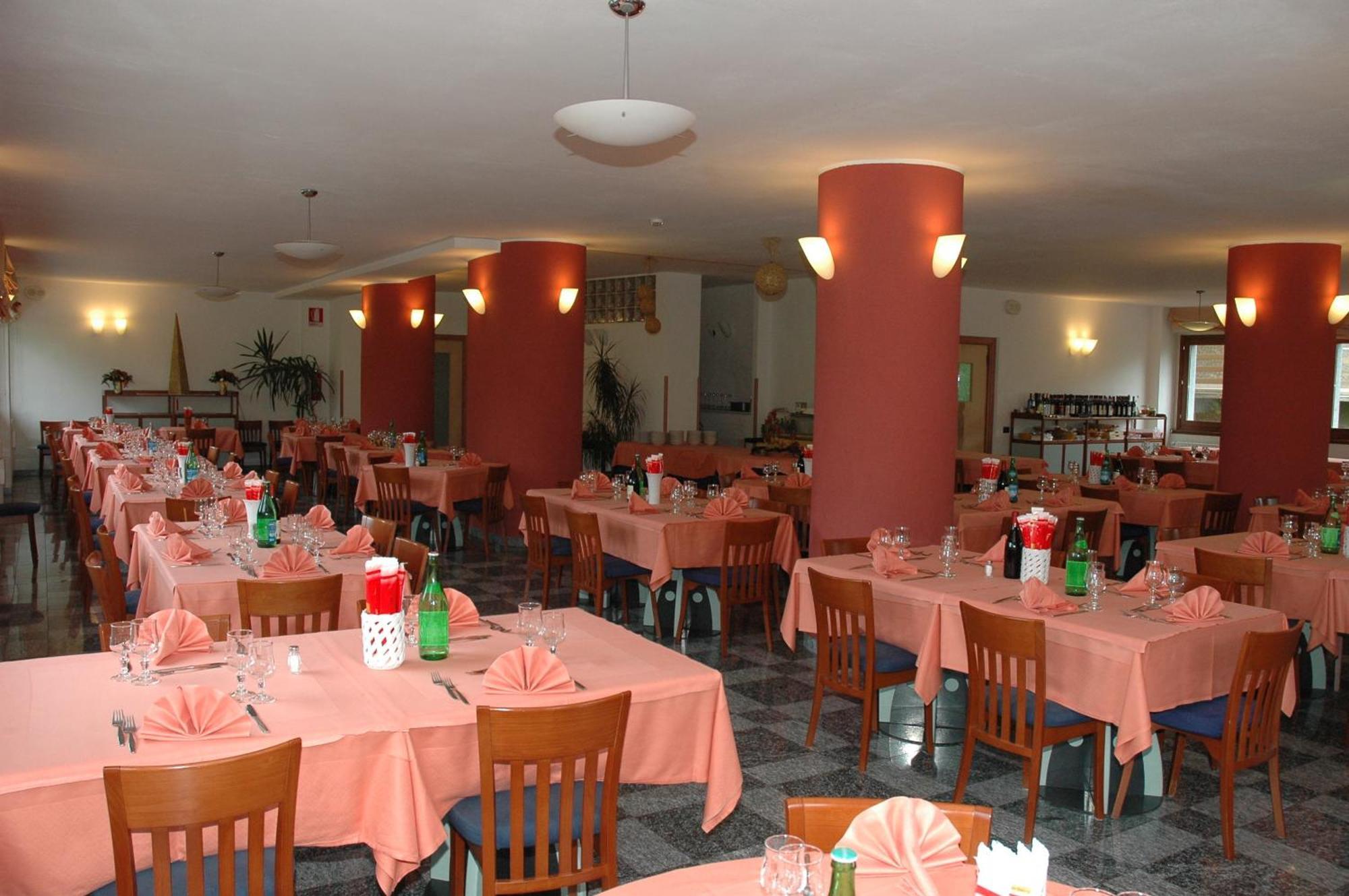 Hotel Derby 3*