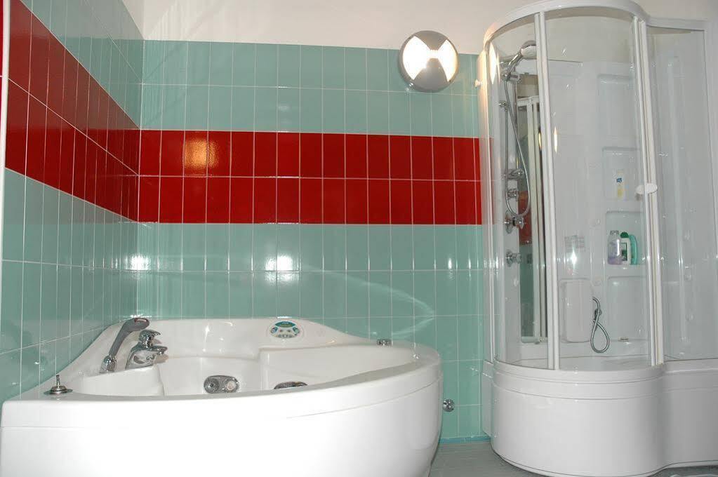 Derby Hotel 3*